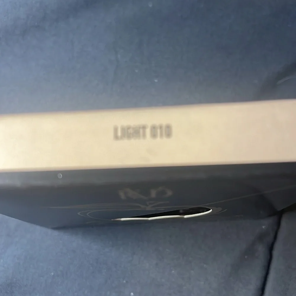 KVD Light 010 Good Apple Lightweight Full-Coverage Cream Foundation Balm